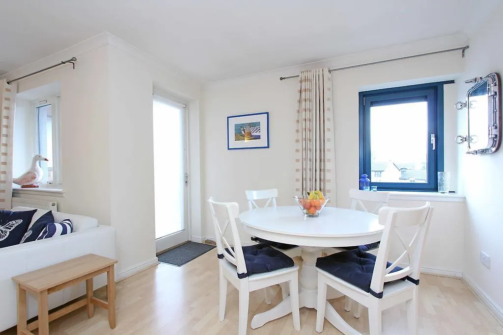 The Shore View Apartment Edinburgh